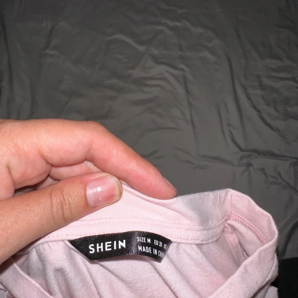 Pink Cropped Tee - Picture 3 of 3